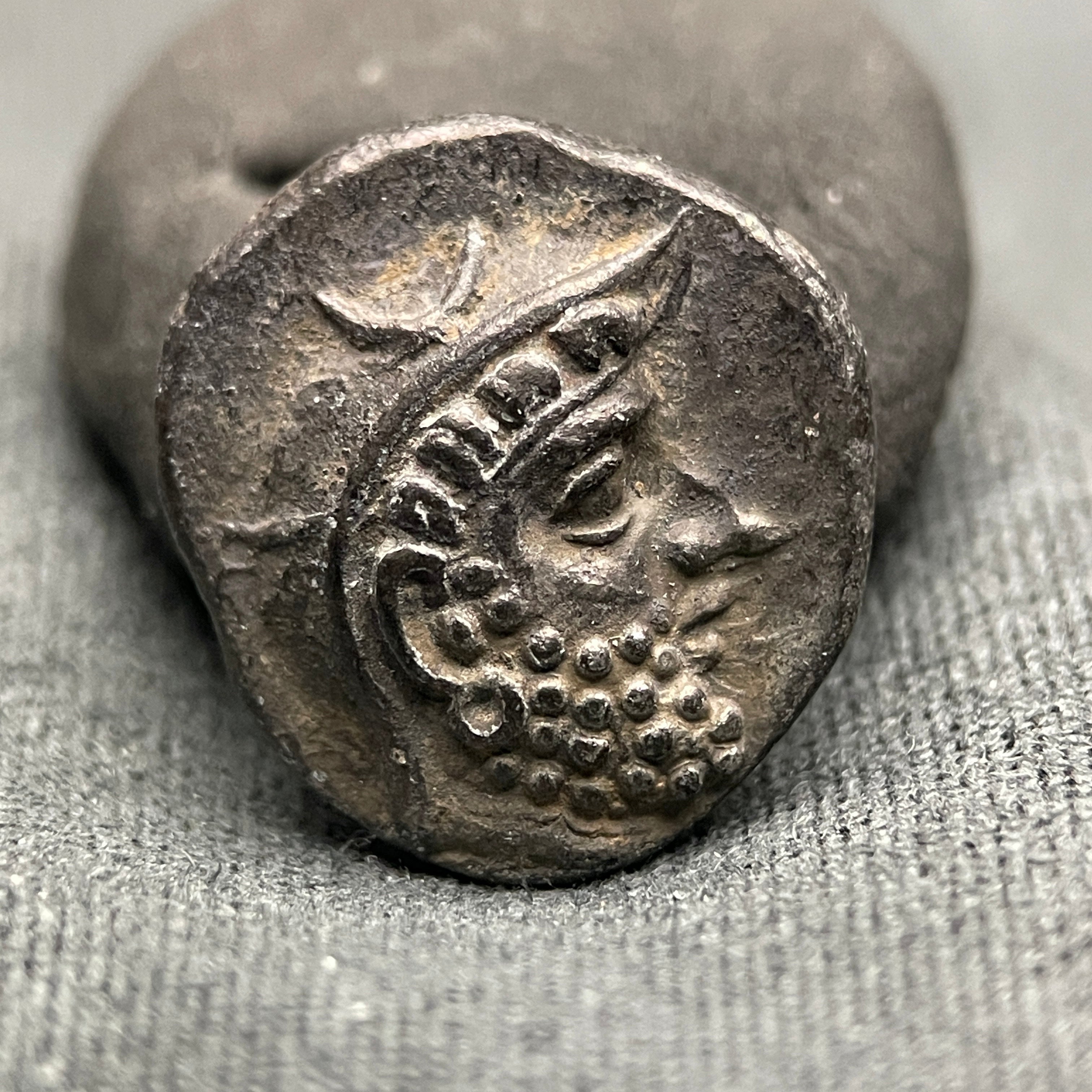 Kings of Persis Darios I Silver Drachm 132–100 BC Persepolis-PERS-DAR1-AR-DR-002